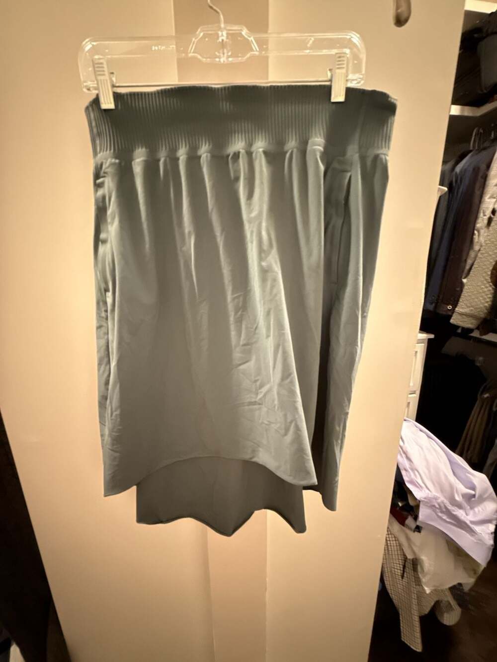Athleta Cosmic Skirt Size L Gray Athleisure High-Low Skort